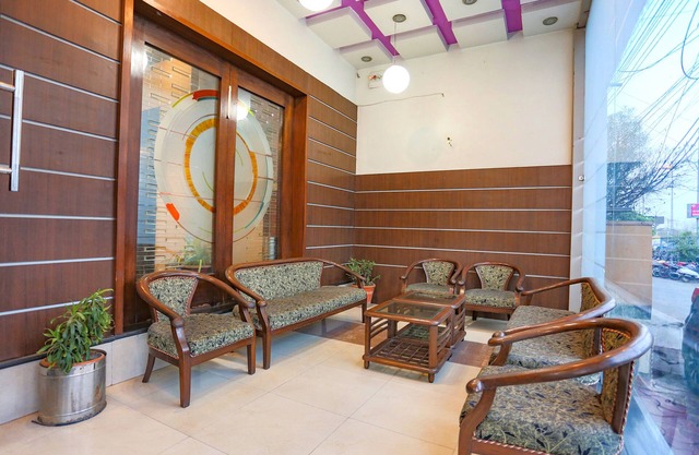 Fabhotel Midland