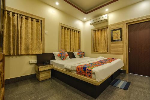 FabHotel Shivalya