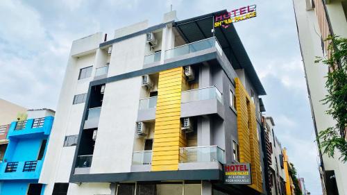 FabHotel Shyam Palace