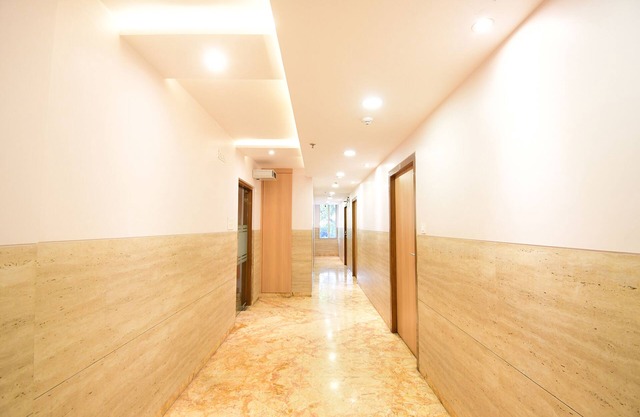 Fabhotel Stay Inn International