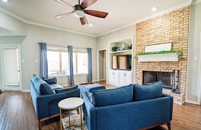 Family-Friendly 2BR + Dedicated Office in Lubbock