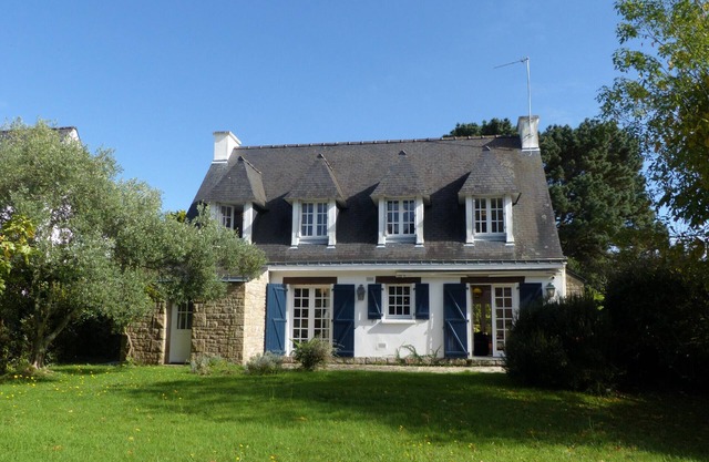 Family house close to Kervillen beach