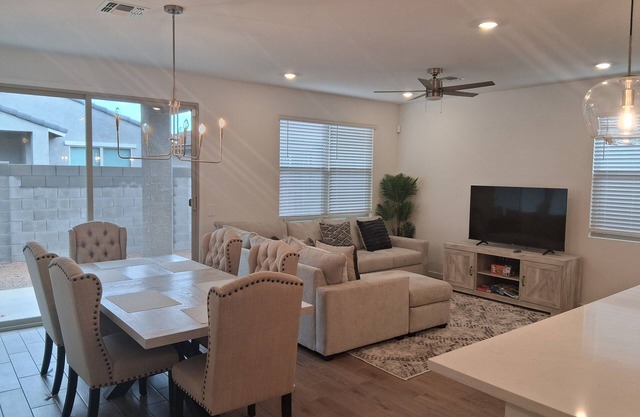 Fantastic 3-bedroom house with AC in Sun City West