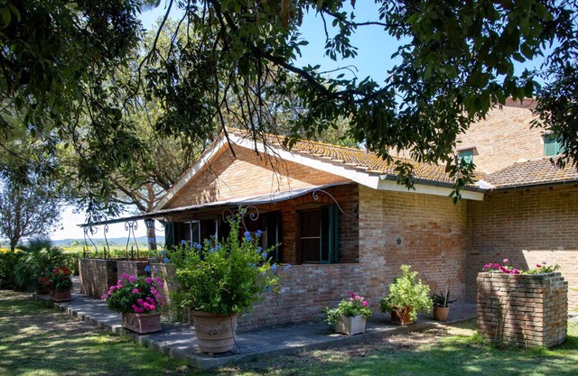 Farmhouse In Maremma - Cortile Apartment