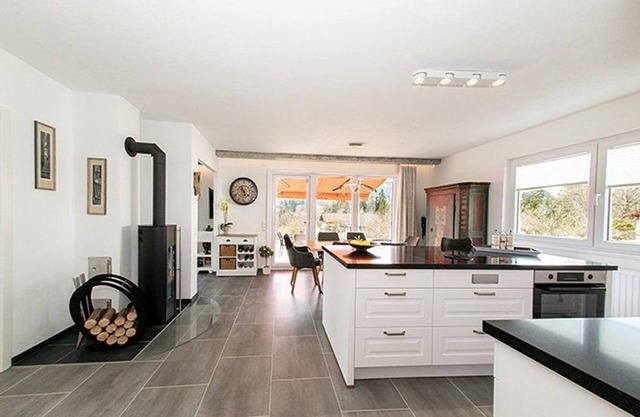 Ferienhaus 15-e mit Moderner Küche und Großer Terrasse - Ferienhäuser im Feriendorf Weissensee im