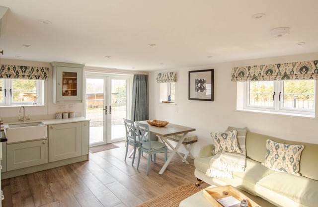 Finwood Green Farm Cottages - The Calf Shed