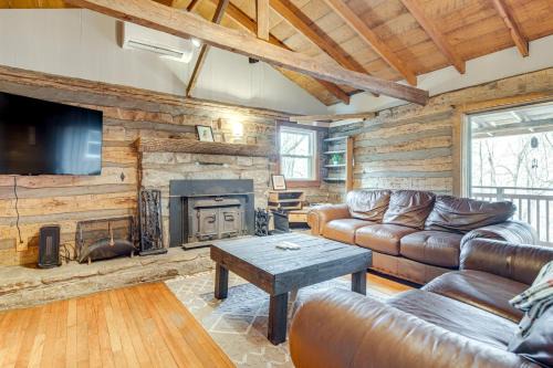 Fire Pit and Views! Blue Ridge Mtns Family Cabin