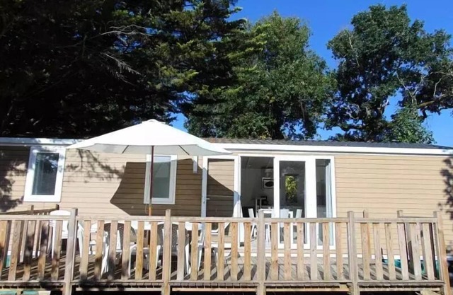 Flower Camping Beauchêne * - Mobile home Standard 38 m2/4 bedrooms - terrace 8 to 10 people - 8 pers. included in the tariff