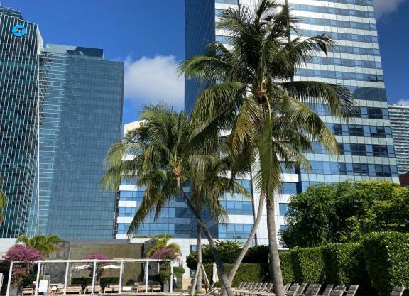 Four Seasons Hotel Miami - Luxury Private Residences