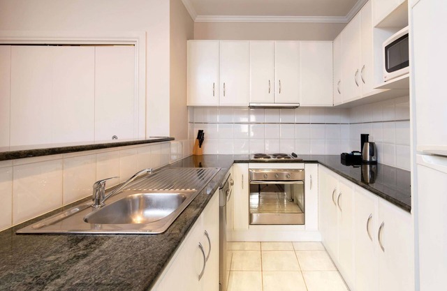 Frome Apartments