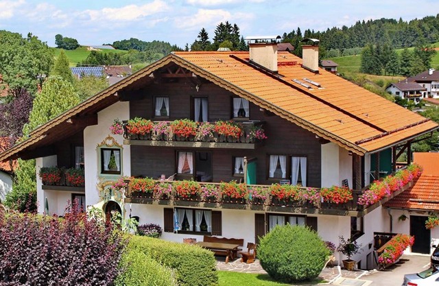 Gästehaus Hibler - Single Room (No. 6 or 7)