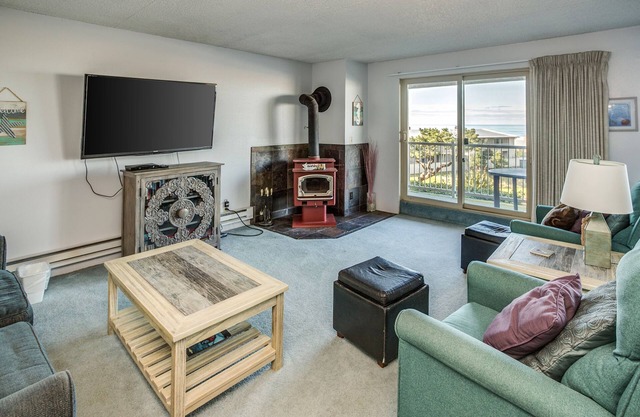 G620 1st floor 2 Bedroom ocean view No Cleaning fees