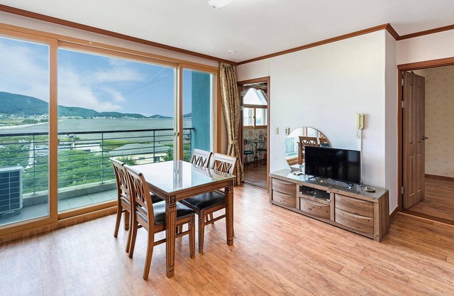 Ganghwa Dondaemoru Pension