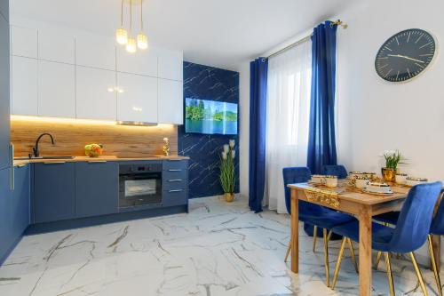 Gicek Apartament 7A bezpłatny PARKING Faktura VAT 4 osobowy K-S SSE