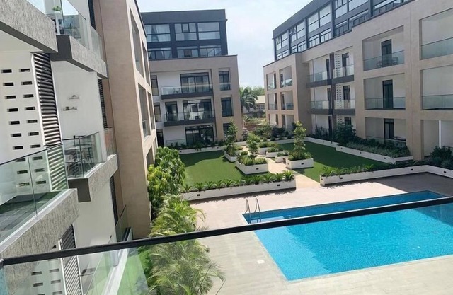 GOLDEN BREEZE SUITES