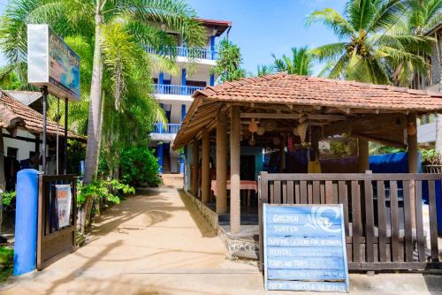 Golden Surfer Beach Hotel