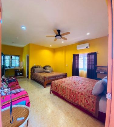 Good vibes bungalow at Ya Nui beach