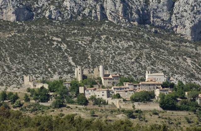 Gorges du Verdon Provencal house listed village