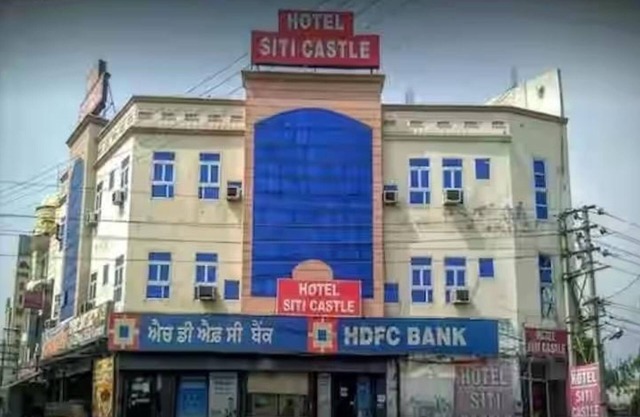 Goroomgo Siti Castle Jalandhar