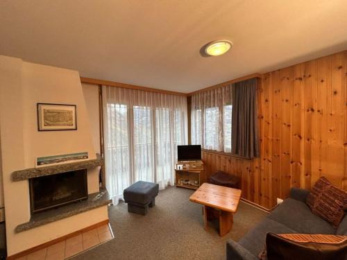 Gracious apartment in Veysonnaz