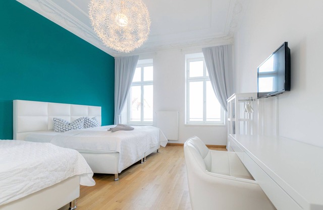 *Grand Modern* 3-room apartment with eat-in kitchen - Luga Homes - Townhouse