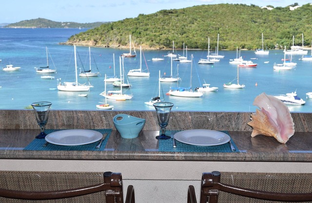Grande Bay SUNSWEPT Beachfront 1 BR, Great Views!