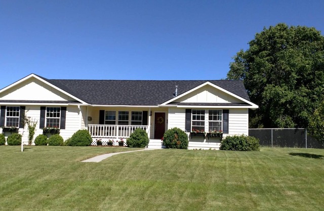 Great home, close to town, quiet be I neboorhood