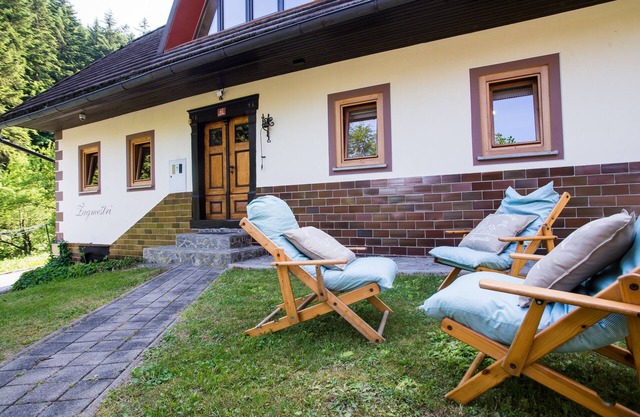 Green Oasis Getaway at Estate Žagmeštri
