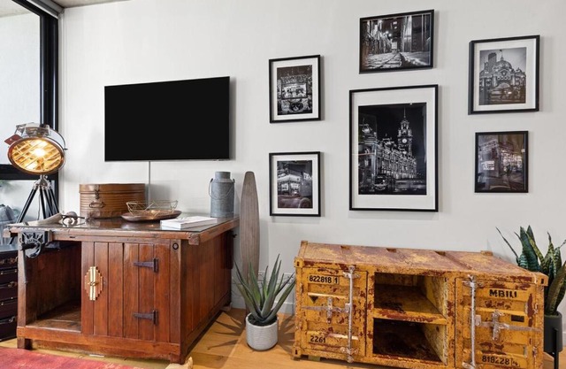 Greville St Gem Modern Industrial