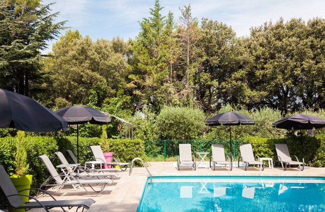 Hôtel Le Petit Manoir Provence
