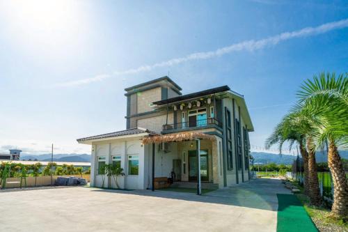 Happy play villa