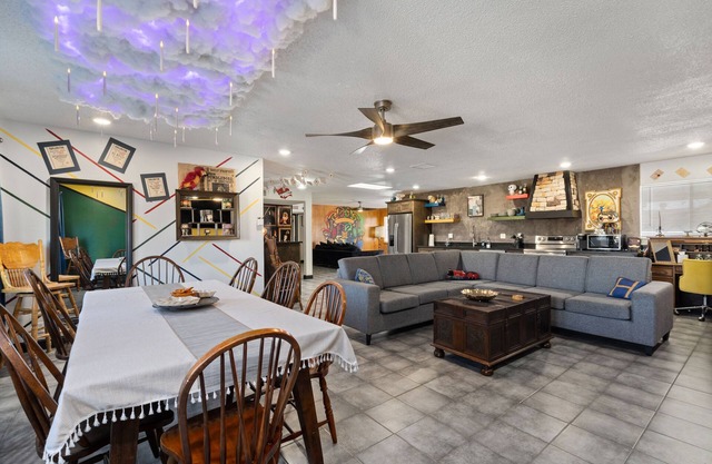 Harry Potter Wizarding Home: 5 Beds & Heated Salt Pool