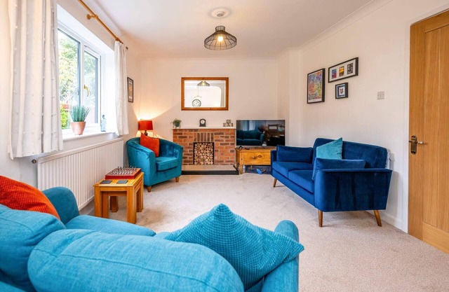 Hawthorn View: Bristol Large House STAE-Homes