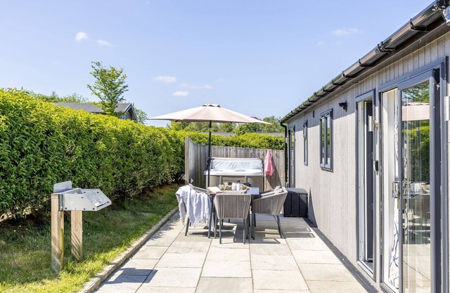 Hazel Lodge, 27 Roadford Lake Lodges