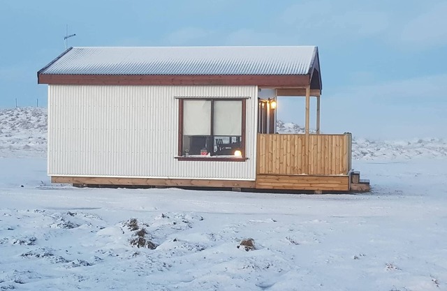 Hekla Cabin 3 Volcano and glacier view