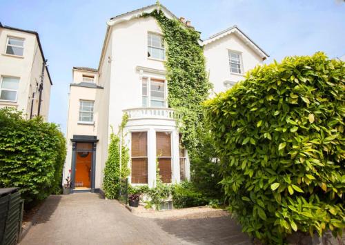 higgihaus 46 Beautifully Appointed 5 Bedroom Victorian House Sleeps 5-14