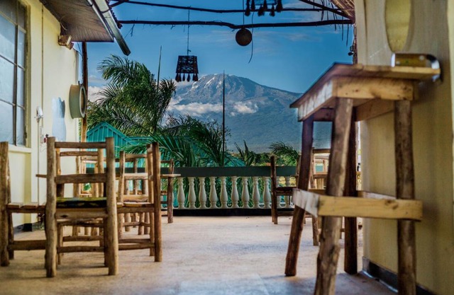 Hill View Garden Hotel