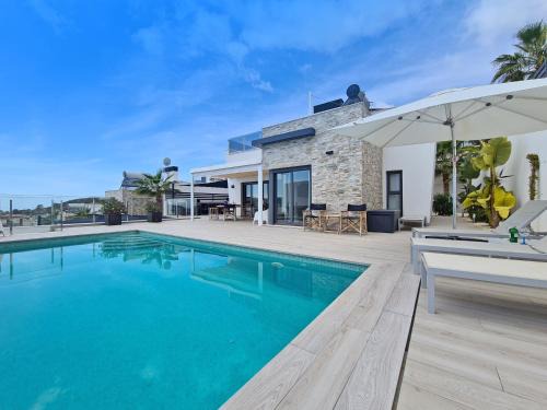Hillside Luxury Villas by NRAS