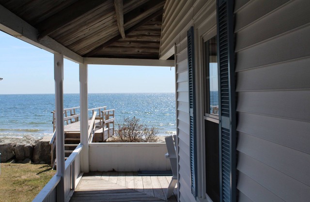 HISTORIC COASTAL MAINE RETREAT