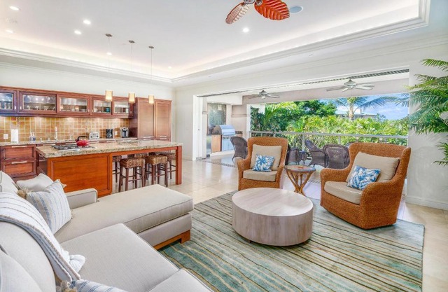 Ho'olei Unit 12-2, Close to Pool, Walk to Beach