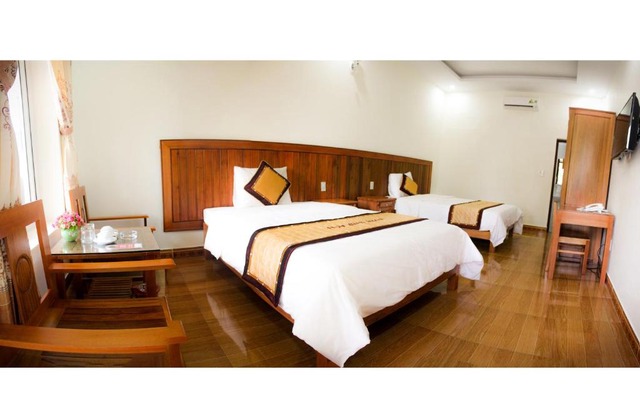 Hoa Binh Hotel