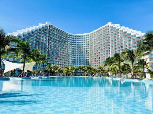 Holi Arena Cam Ranh Seaview Apartment