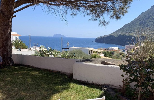 Holiday apartment Malfa for 1 - 4 persons with 2 bedrooms - Row house