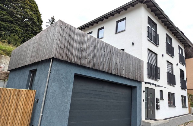 Holiday Apartment 'Schiller's Urban Escape' with Mountain View, Private Terrace and Wi-Fi