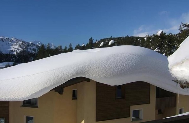Holiday apartment Maloja for 1 - 4 persons with 2 bedrooms - Holiday apartment