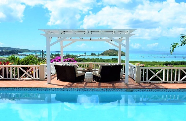 HOLIDAY DISCOUNTS! PANORAMIC SEA VIEWS! LUXURY, POOL, OVERLOOKS JOLLY HARBOUR.