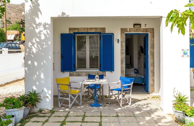 Holiday Home '7 Perasma Kypri Beach' with Private Terrace, Wi-Fi and Air Conditioning