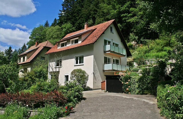 Holiday Home 'Haus Am Waldrand' with Mountain View, Private Terrace and Wi-Fi