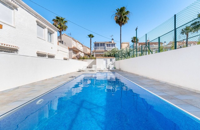 Holiday Home 'Las Calas C y E' with Shared Pool, Private Terrace and Wi-Fi