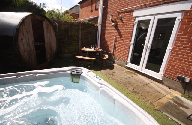 Holiday Home With Hot Tub & Sauna